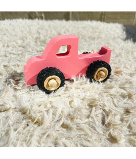 camion - bois - henry - rose - fraise et bois - made in France - jouets - enfant - bebe