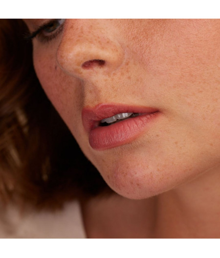zoom rouge à lèvres teinte "rose fierce" - Maquillage naturel Eclo