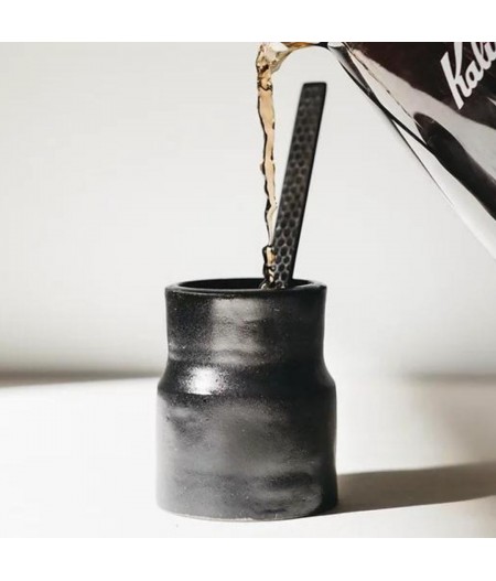 Tasse à café noire - Claycraft