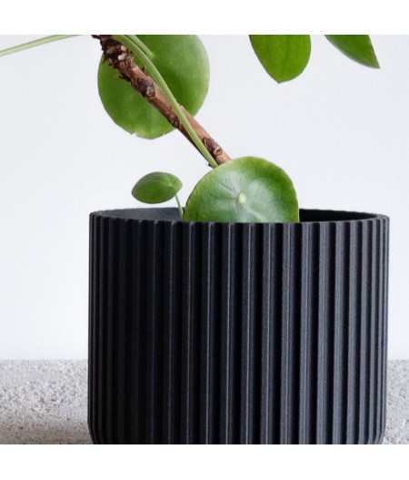 Jardinière pour plante grasse Stockholm noir en bois recyclé et bioplastique - Minimum design